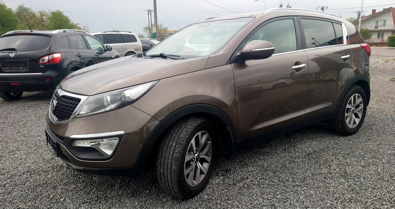 Kia Sportage cena 49900 przebieg: 171000, rok produkcji 2014 z Tarnobrzeg małe 121